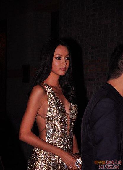 ��Ů���ǽ����͹����е���