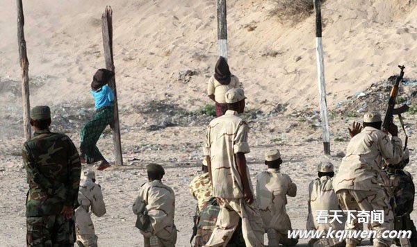 �����﹫��ǹ��ɱ��ʿ�����ֳ�ͼƬ(��ͼ)